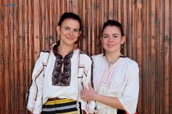 С тамбура в село Свежен_4